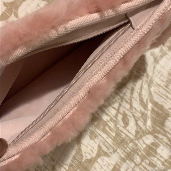 Ugg pink purse - Picture 5 of 6